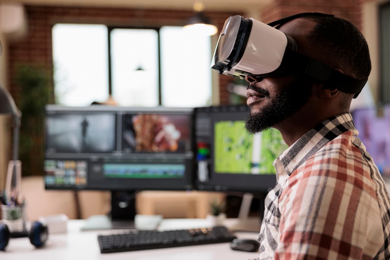 The New Headset Wars, lighter optics and spatial processing push MR into the mainstream