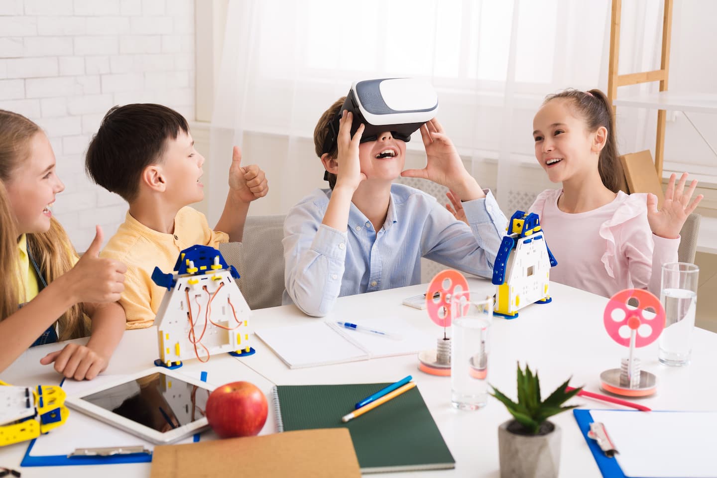 Virtual Reality in Education, what the evidence really shows.